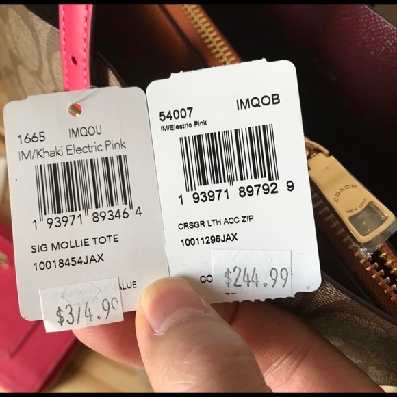 Coach Set - Picture 5 of 5